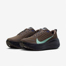 NIKE VOMERO PLUS