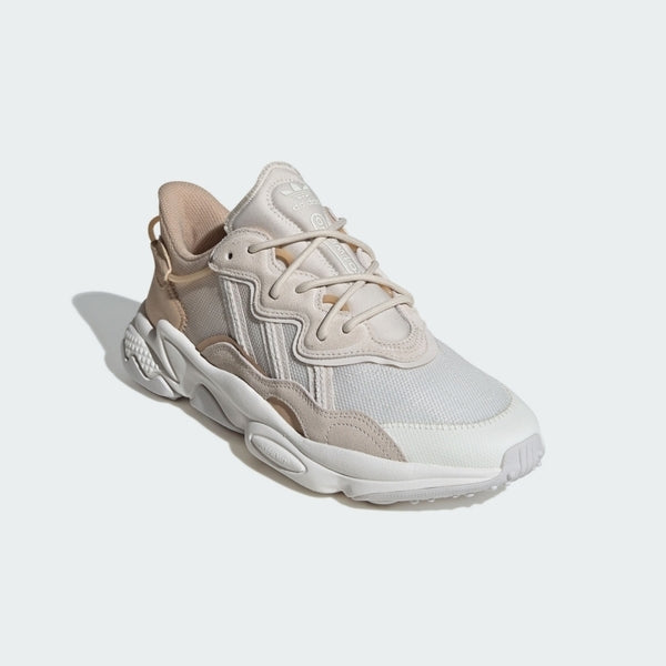 ADIDAS OZWEEGO