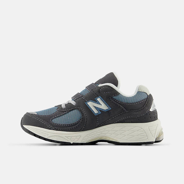 NEW BALANCE 2002