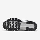 W NIKE P-6000