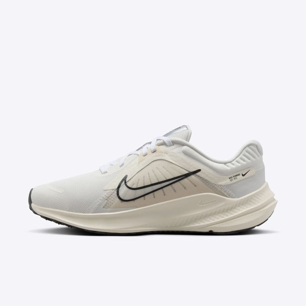 NIKE WMNS QUEST 5