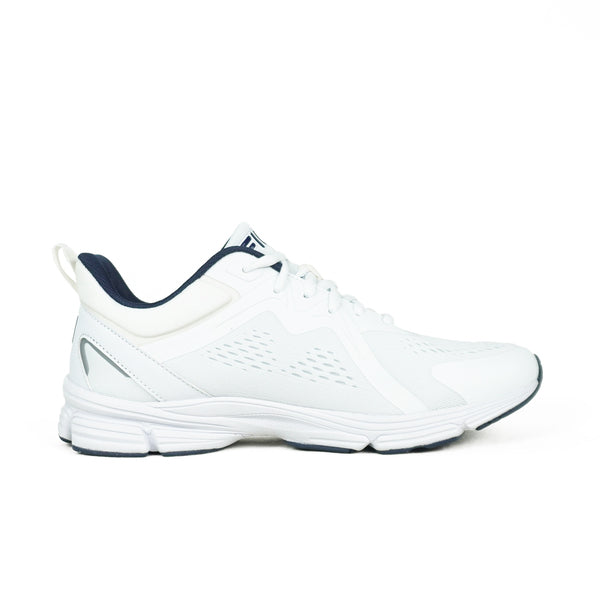 FILA 慢跑鞋