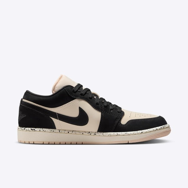 NIKE WMNS AIR JORDAN 1 LOW