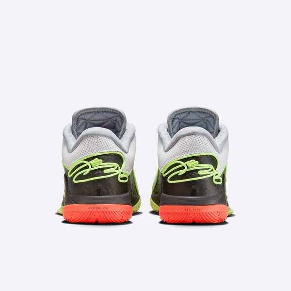 NIKE LEBRON 22 EP