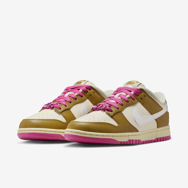 W NIKE DUNK LOW SE