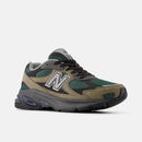 NEW BALANCE 2010