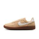 WMNS NIKE FIELD GENERAL