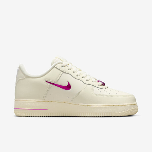 NIKE WMNS AIR FORCE 1 '07 SE