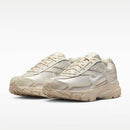 WMNS NIKE INITIATOR