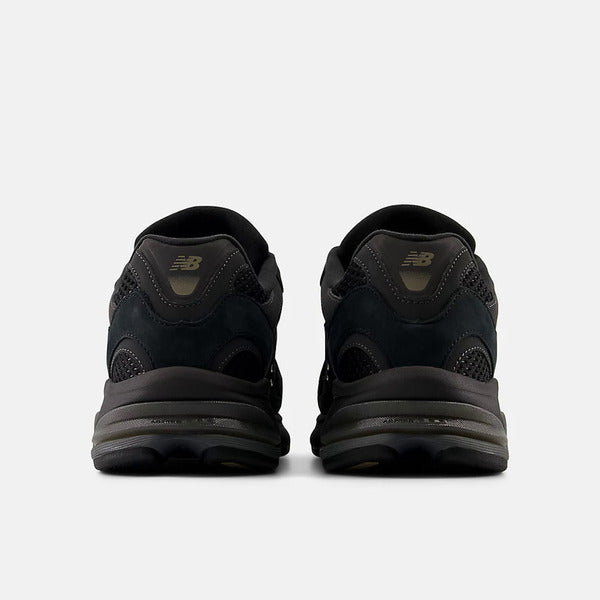 NEW BALANCE 2010