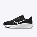 NIKE QUEST 6