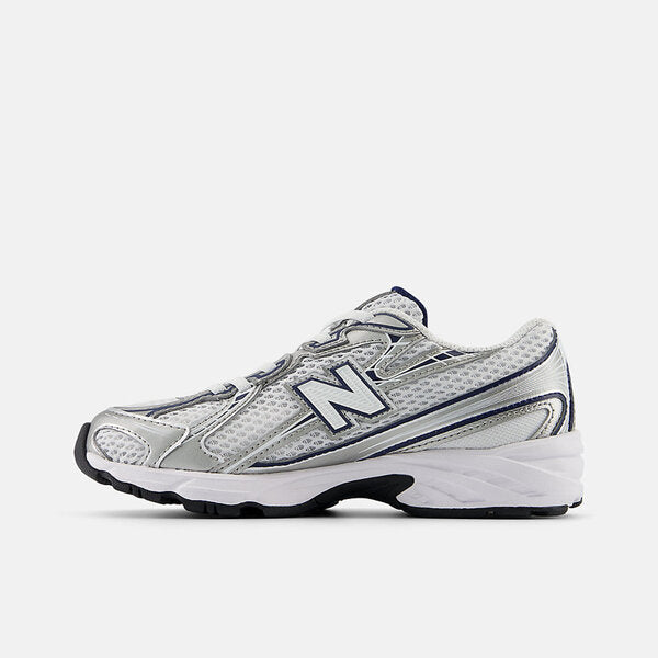 NEW BALANCE 740