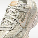 W NIKE ZOOM VOMERO 5