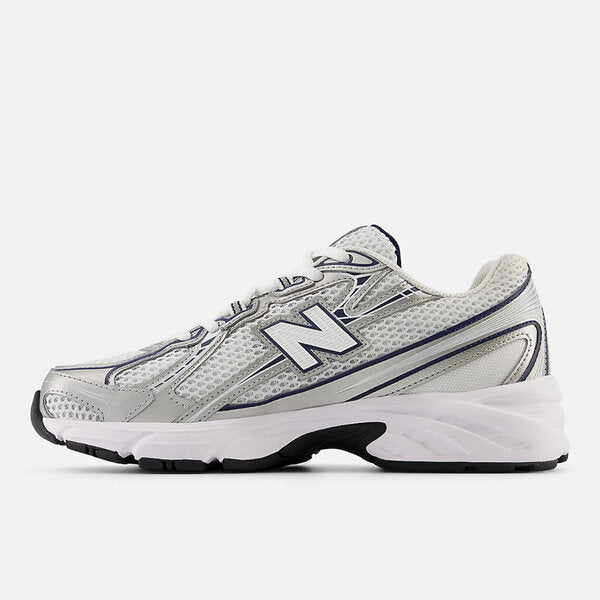 NEW BALANCE 740