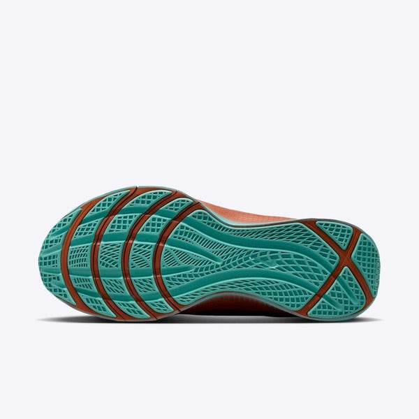 NIKE LEBRON TR 1
