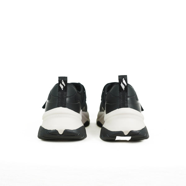 SKECHERS MOONHIKER