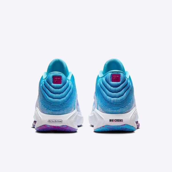 NIKE G.T. HUSTLE 3 EP