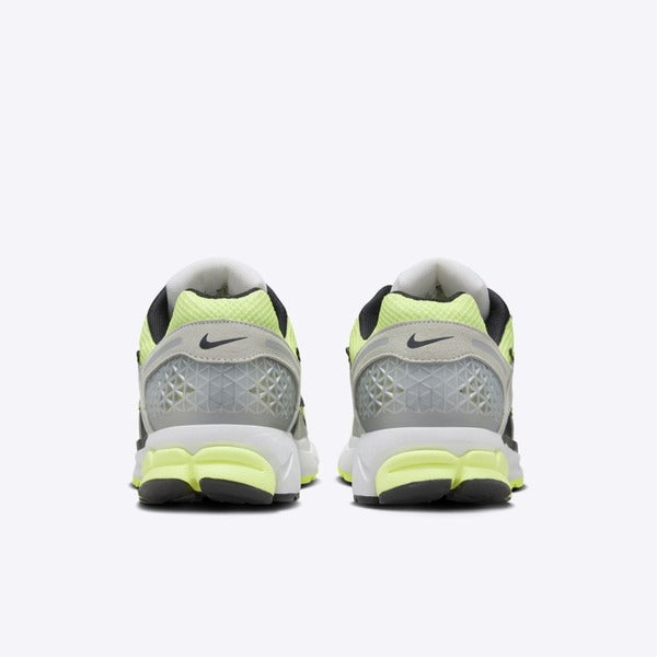 NIKE ZOOM VOMERO 5