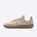 WMNS NIKE FIELD GENERAL