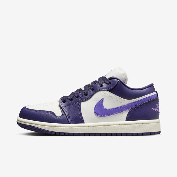 NIKE WMNS AIR JORDAN 1 LOW