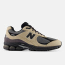 NEW BALANCE 2002R