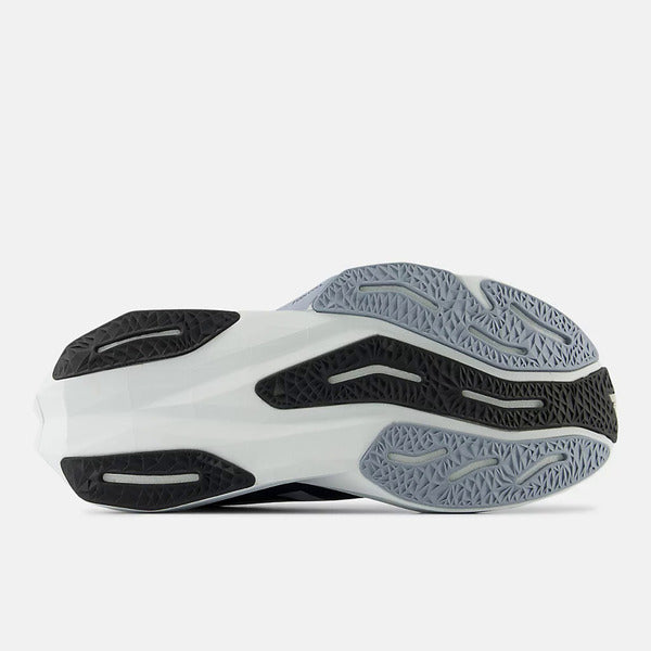 NEW BALANCE FUELCELL REBEL V4