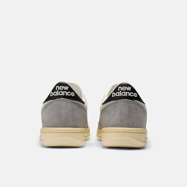 NEW BALANCE T500