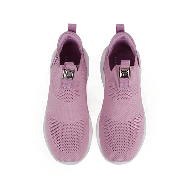 FILA CALMLY