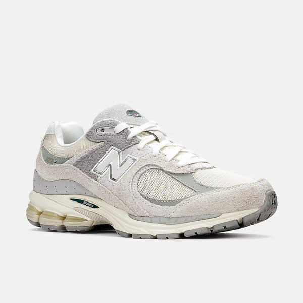 NEW BALANCE 2002R