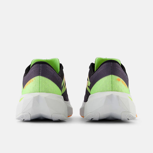 NEW BALANCE FUELCELL REBEL V4