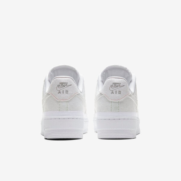 NIKE WMNS AIR FORCE 1 07 LX