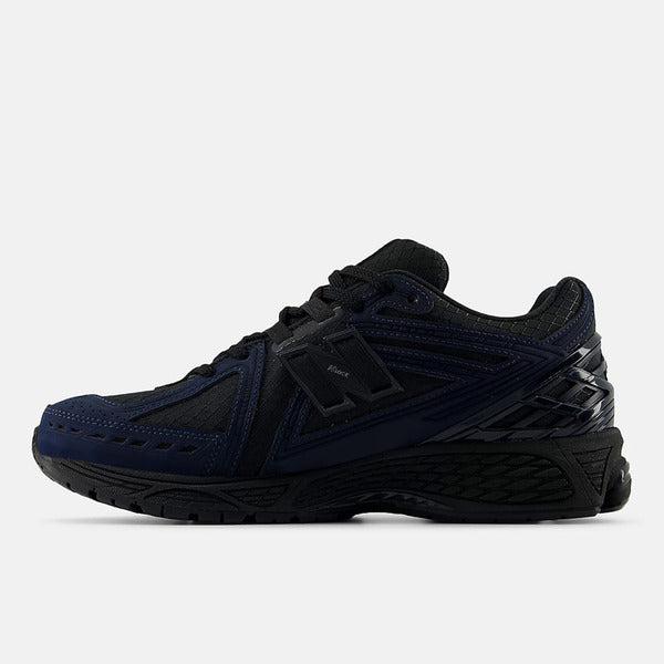 NEW BALANCE 1906R