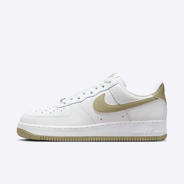 NIKE AIR FORCE 1 07