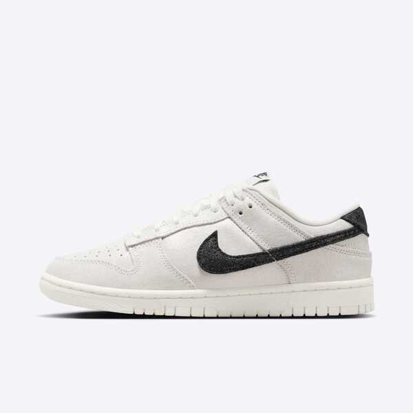 W NIKE DUNK LOW SE