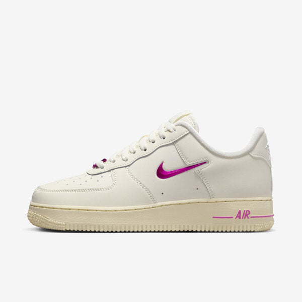 NIKE WMNS AIR FORCE 1 '07 SE