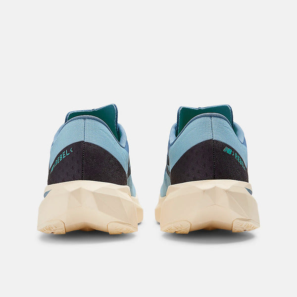 NEW BALANCE FUELCELL REBEL V4