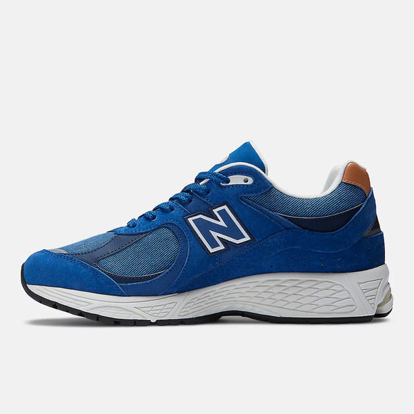 NEW BALANCE 2002R