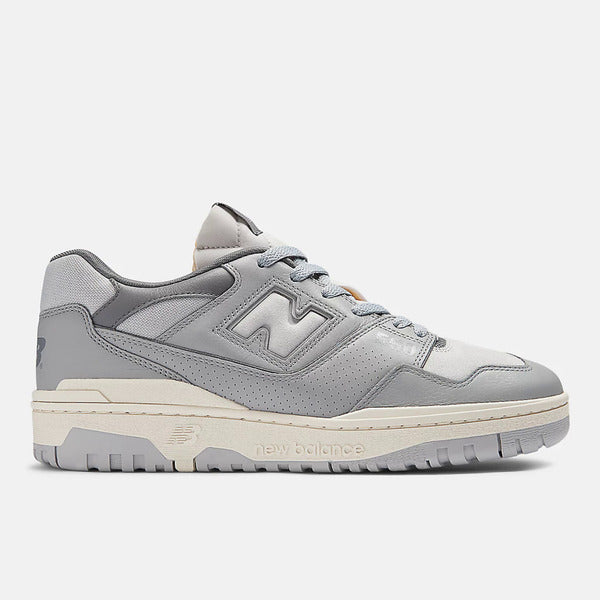 NEW BALANCE 550
