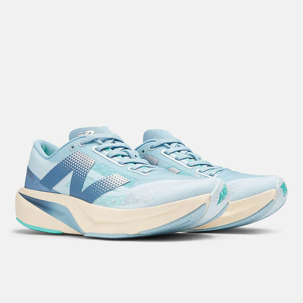 NEW BALANCE FUELCELL REBEL V4