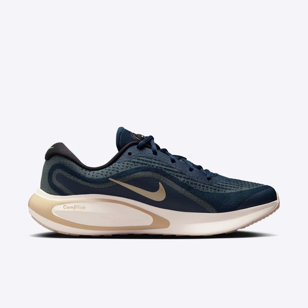 NIKE JOURNEY RUN