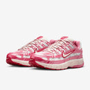 W NIKE P-6000