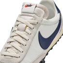 NIKE WAFFLE RACER