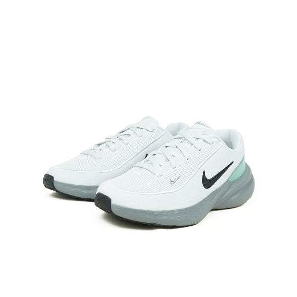 NIKE UPLIFT SC