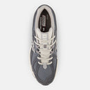 NEW BALANCE 1906R