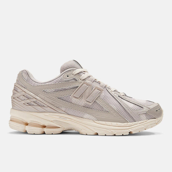 NEW BALANCE 1906R