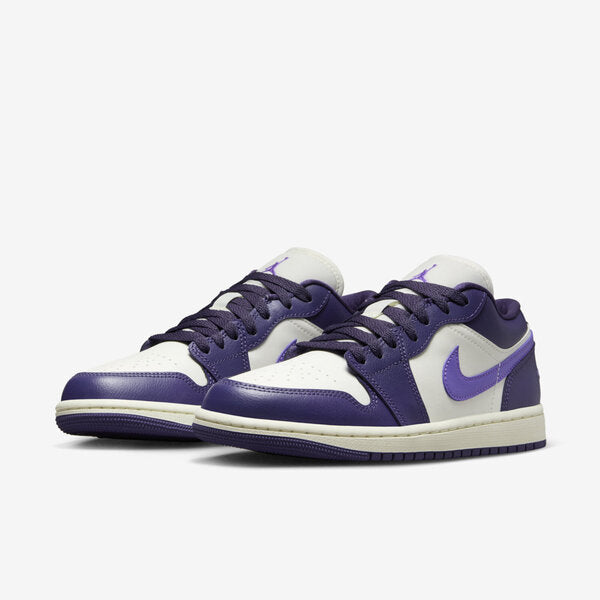 NIKE WMNS AIR JORDAN 1 LOW