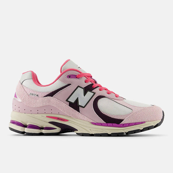 NEW BALANCE 2002R