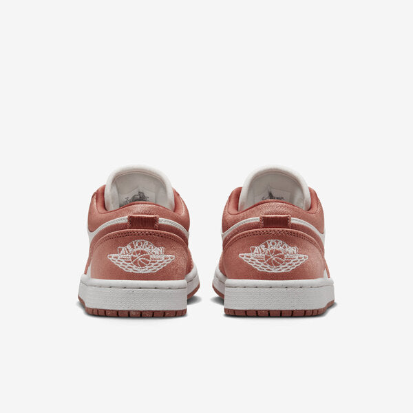 NIKE WMNS AIR JORDAN 1 LOW SE