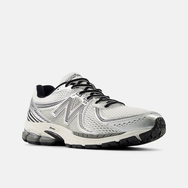 NEW BALANCE 860V2