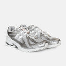 NEW BALANCE 1906R